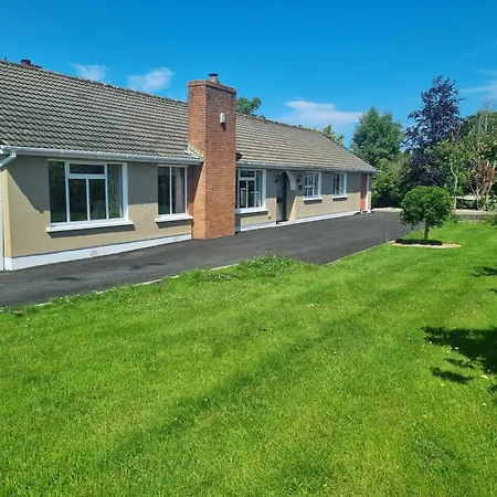 Проживание в семье Rosemount Слайго